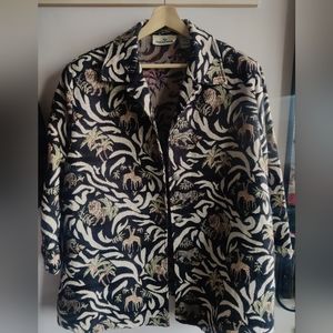 Erin London Vintage blazer in a gorgeous safari print